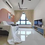 M Vertica New Lovely 3Br W 100Mbps Wi-Fi
