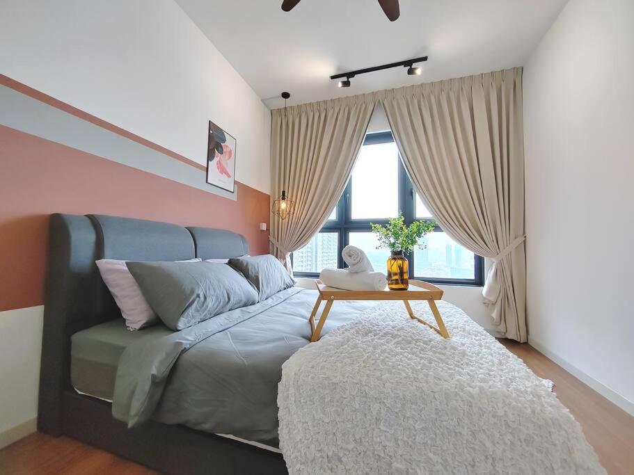 M Vertica New Lovely 3br W 100mbps Wi-fi